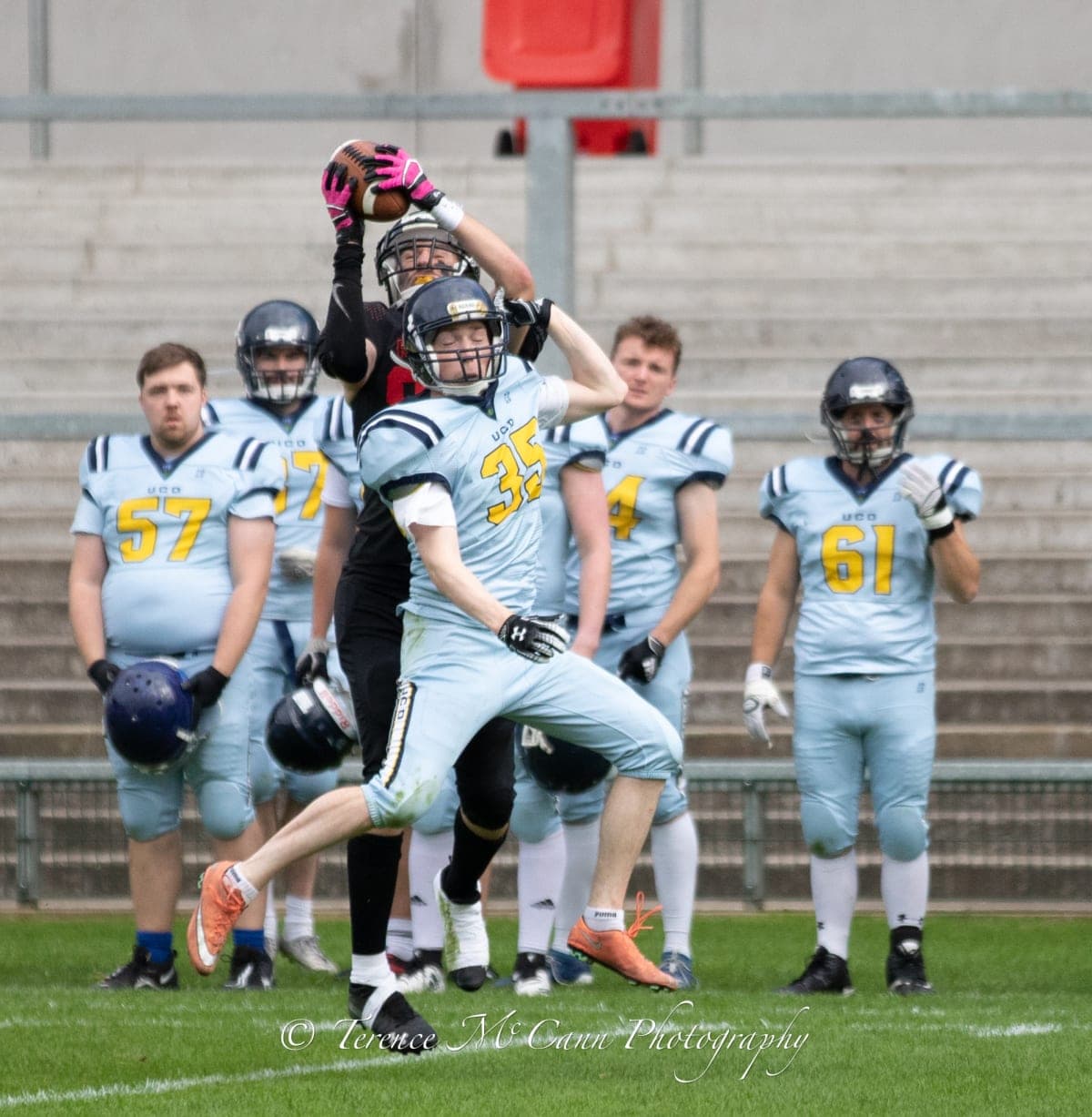 Shamrock_Bowl_XXXIV_00087_tuym2o